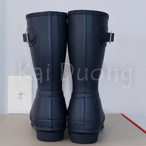 Hunter-Women's Original Short Rain Boots in Navy color - Picture 6 of 9